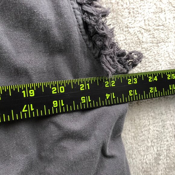 Biker Design Mens Shirt Large Graphic Prinnt Top Gray Sleeveless Button Up Y2K - Picture 5 of 9